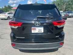 Used 2019 Toyota Highlander 4d SUV FWD XLE at One Stop Auto Sales near Macon, GA