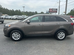 Used 2019 Kia Sorento 4d SUV FWD LX I4 at One Stop Auto Sales near Macon, GA