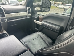 Used 2019 Ford Super Duty F-250 4WD Crew Cab Lariat at One Stop Auto Sales near Macon, GA