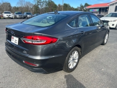 Used 2020 Ford Fusion Hybrid 4d Sedan FWD SE at One Stop Auto Sales near Macon, GA