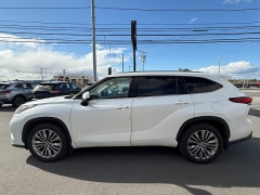 Used 2020  Toyota Highlander 4d SUV AWD Platinum at North Country Auto near Presque Isle, ME
