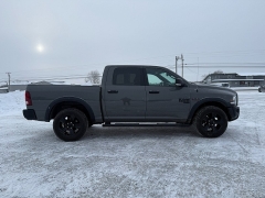  2022 Ram 1500 Classic 4WD Warlock Crew Cab 5'7