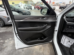 Used 2023  Jeep Grand Cherokee L Limited 4x4 at North Country Auto near Presque Isle&comma; ME