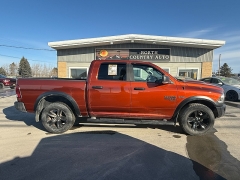  2023 Ram 1500 Classic 4WD Warlock Crew Cab 5'7