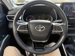 Used 2020  Toyota Highlander 4d SUV AWD Platinum at North Country Auto near Presque Isle, ME