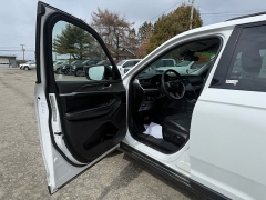 Used 2023  Jeep Grand Cherokee Limited 4x4 at North Country Auto near Presque Isle&comma; ME
