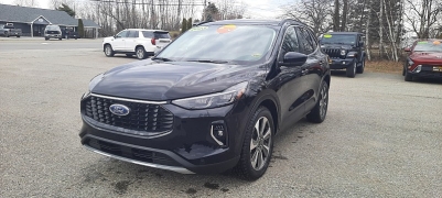 Used 2023  Ford Escape Platinum AWD at North Country Auto near Presque Isle&comma; ME