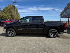  2025 Ram 1500 4WD Laramie Crew Cab 5'7