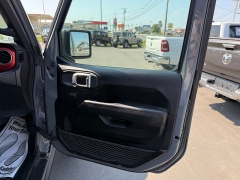 Used 2019 Jeep Wrangler Unlimited 4d SUV 4WD Rubicon at North Country Auto near Presque Isle, ME