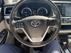 Used 2019  Toyota Highlander 4d SUV AWD XLE at North Country Auto near Presque Isle, ME