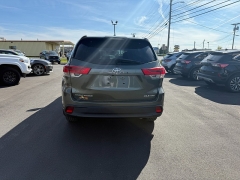 Used 2019  Toyota Highlander 4d SUV AWD XLE at North Country Auto near Presque Isle, ME