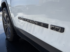 Used 2021  Jeep Cherokee 80th Anniversary 4x4 at North Country Auto near Presque Isle&comma; ME