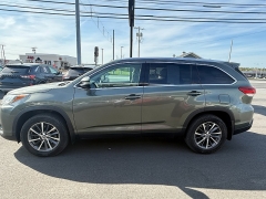 Used 2019  Toyota Highlander 4d SUV AWD XLE at North Country Auto near Presque Isle, ME