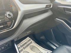 Used 2020  Toyota Highlander 4d SUV AWD Platinum at North Country Auto near Presque Isle, ME