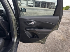 Used 2021 Jeep Cherokee Trailhawk 4x4 at North Country Auto near Presque Isle, ME