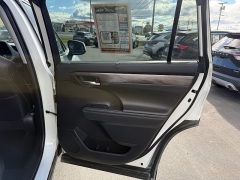 Used 2020  Toyota Highlander 4d SUV AWD Platinum at North Country Auto near Presque Isle, ME