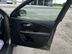 Used 2021 Jeep Cherokee Trailhawk 4x4 at North Country Auto near Presque Isle, ME