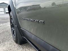 Used 2021 Jeep Cherokee Trailhawk 4x4 at North Country Auto near Presque Isle, ME