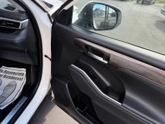 Used 2020  Toyota Highlander 4d SUV AWD Platinum at North Country Auto near Presque Isle, ME