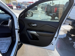 Used 2021  Jeep Cherokee 80th Anniversary 4x4 at North Country Auto near Presque Isle&comma; ME