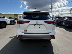 Used 2020  Toyota Highlander 4d SUV AWD Platinum at North Country Auto near Presque Isle, ME