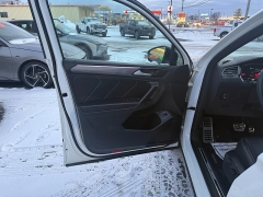 Used 2022  Volkswagen Tiguan 2&period;0T SE R-Line Black 4MOTION at North Country Auto near Presque Isle&comma; ME