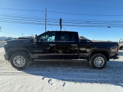 Used 2023  Chevrolet Silverado 2500HD 4WD Crew Cab 159" High Country Dsl at North Country Auto near Presque Isle&comma; ME