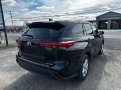 Used 2023 Toyota Highlander XLE AWD at North Country Auto near Presque Isle, ME