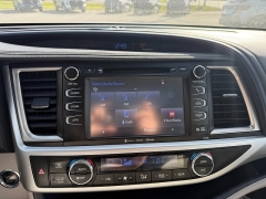 Used 2019  Toyota Highlander 4d SUV AWD XLE at North Country Auto near Presque Isle, ME