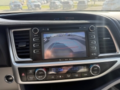 Used 2019  Toyota Highlander 4d SUV AWD XLE at North Country Auto near Presque Isle, ME