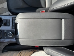 Used 2020  Toyota Highlander 4d SUV AWD Platinum at North Country Auto near Presque Isle, ME