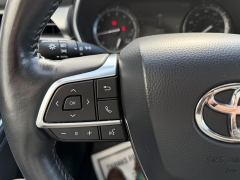 Used 2020  Toyota Highlander 4d SUV AWD Platinum at North Country Auto near Presque Isle, ME