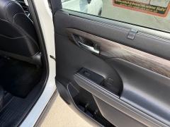 Used 2020  Toyota Highlander 4d SUV AWD Platinum at North Country Auto near Presque Isle, ME