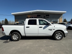  2023 Ram 1500 Classic 4WD SLT Crew Cab 5'7