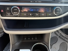 Used 2019  Toyota Highlander 4d SUV AWD XLE at North Country Auto near Presque Isle, ME