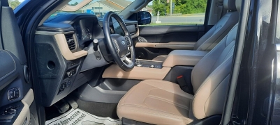 Used 2024  Ford Expedition Limited 4x4 at North Country Auto near Presque Isle, ME