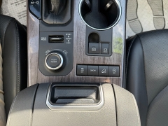 Used 2020  Toyota Highlander 4d SUV AWD Platinum at North Country Auto near Presque Isle, ME