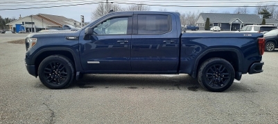 Used 2021  GMC Sierra 1500 4WD Crew Cab 147" Elevation w&sol;3SB at North Country Auto near Presque Isle&comma; ME
