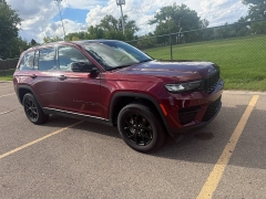 Used 2025  Jeep Grand Cherokee Altitude 4x4 at Naples Auto Sales near Vernal&comma; UT