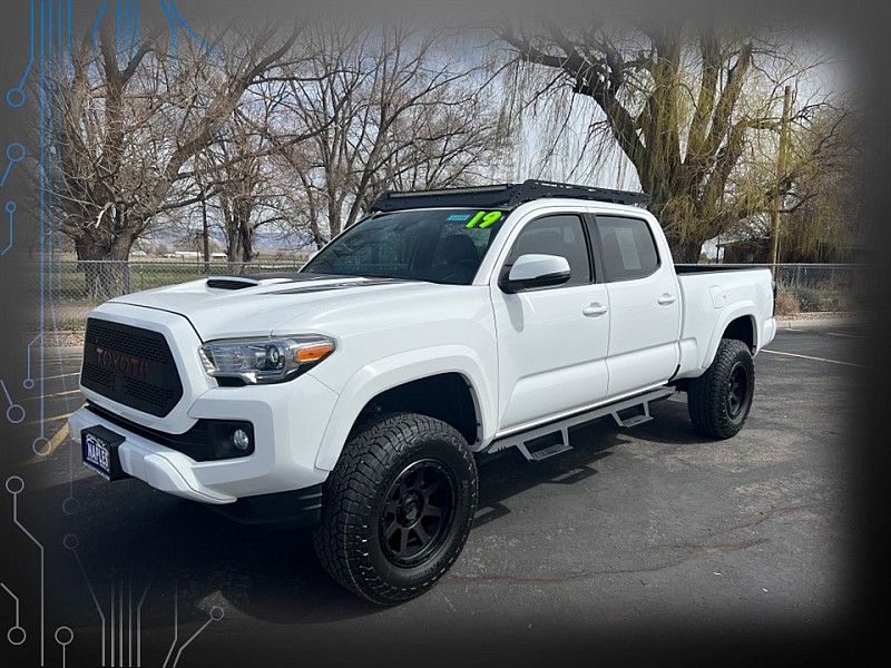Used 2019  Toyota Tacoma 4WD Double Cab TRD Sport Longbed at Naples Auto Sales near Vernal, UT