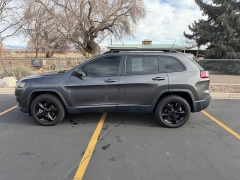 Used 2020  Jeep Cherokee 4d SUV 4WD Latitude Plus Altitude 2&period;4L at Naples Auto Sales near Vernal&comma; UT