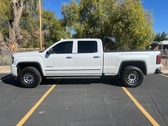 Used 2017 GMC Sierra 1500 4WD Crew Cab Denali Longbed at Naples Auto Sales near Vernal, UT