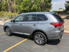 Used 2020 Mitsubishi Outlander 4d SUV AWC SE at Naples Auto Sales near Vernal, UT