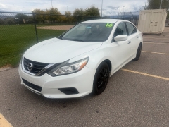Used 2016  Nissan Altima 4d Sedan 2&period;5L at Naples Auto Sales near Vernal&comma; UT