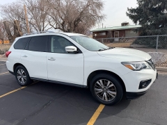 Used 2019  Nissan Pathfinder 4d SUV 4WD SL at Naples Auto Sales near Vernal&comma; UT