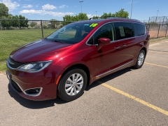 Used 2018  Chrysler Pacifica 4d Wagon Touring L Plus at Naples Auto Sales near Vernal&comma; UT
