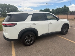 Used 2024  Nissan Pathfinder S 4WD at Naples Auto Sales near Vernal&comma; UT