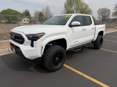 Used 2025  Toyota Tacoma 4WD SR5 Double Cab 5ft Bed AT at Naples Auto Sales near Vernal&comma; UT