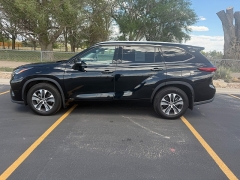 Used 2022  Toyota Highlander Hybrid XLE AWD at Naples Auto Sales near Vernal&comma; UT