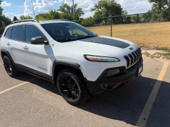 Used 2016  Jeep Cherokee 4d SUV 4WD Trailhawk V6 at Naples Auto Sales near Vernal&comma; UT